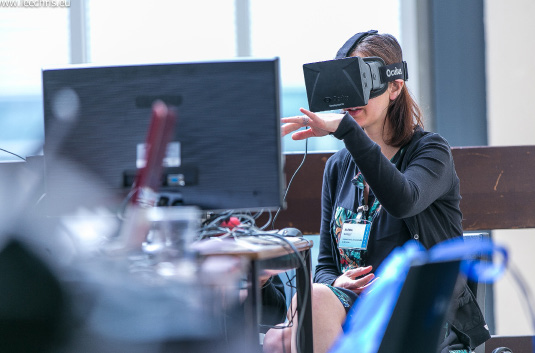 A participant using the Oculus Rift during the Cyberarium